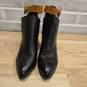 Elegant Black Ankle Boots with Tan Accents